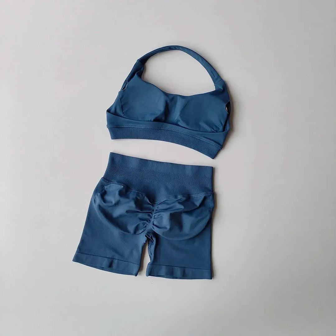2 Pieces Yoga Suit for Women Seamless Fitness Gym Clothes Halter Sports Bra Matching Shorts Workout Sets Gym Set Outfit