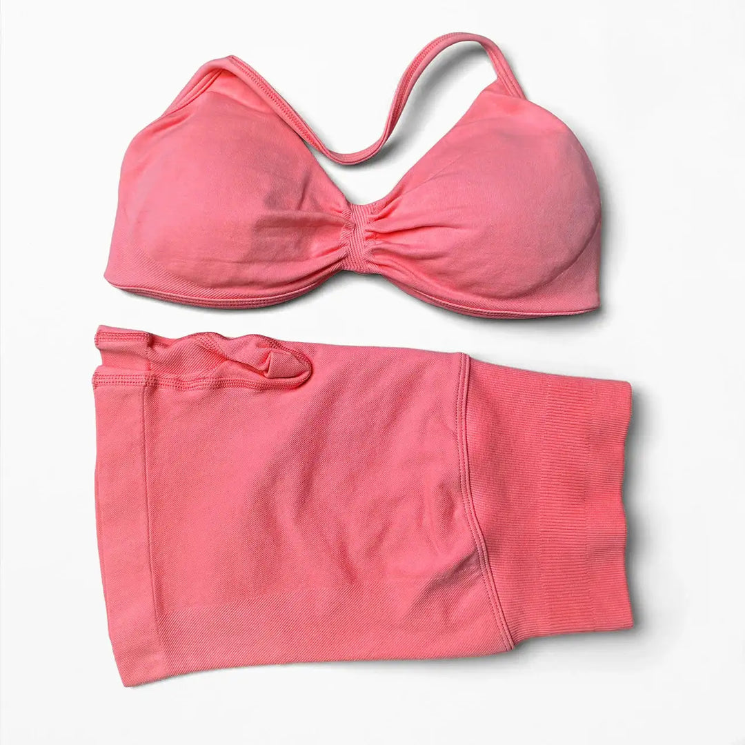 WANAYOU Seamless 2 Pcs Women Yoga Sets Halter Bras Sports Crop Tops Low Waist Scrunch Butt Gym Shorts Tight Quick Dry Leggings