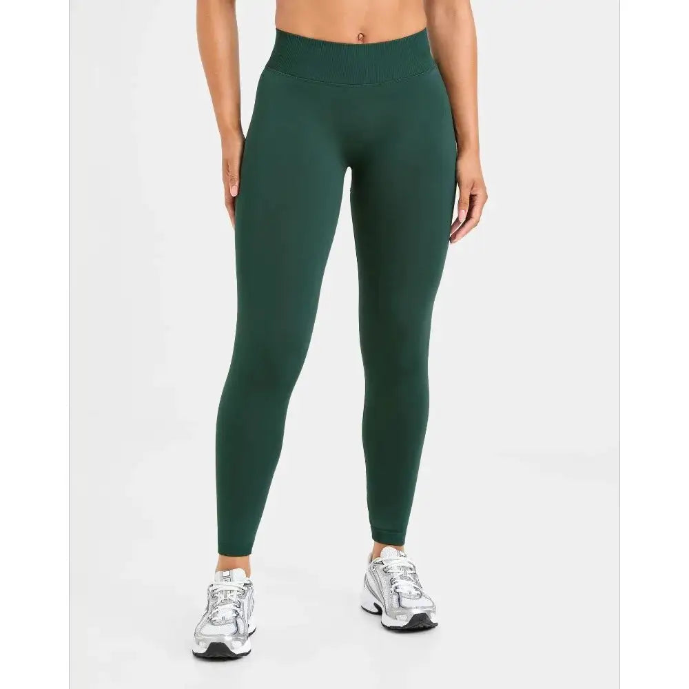 Quick Dry V Neck Sports Bra and Yoga Pants Set for Women, 90% Nylon 10% Spandex Moisture Wicking Two Piece Gym Fitness Workout Outfit, Strappy Crop Top Full Length Activewear for Running Training