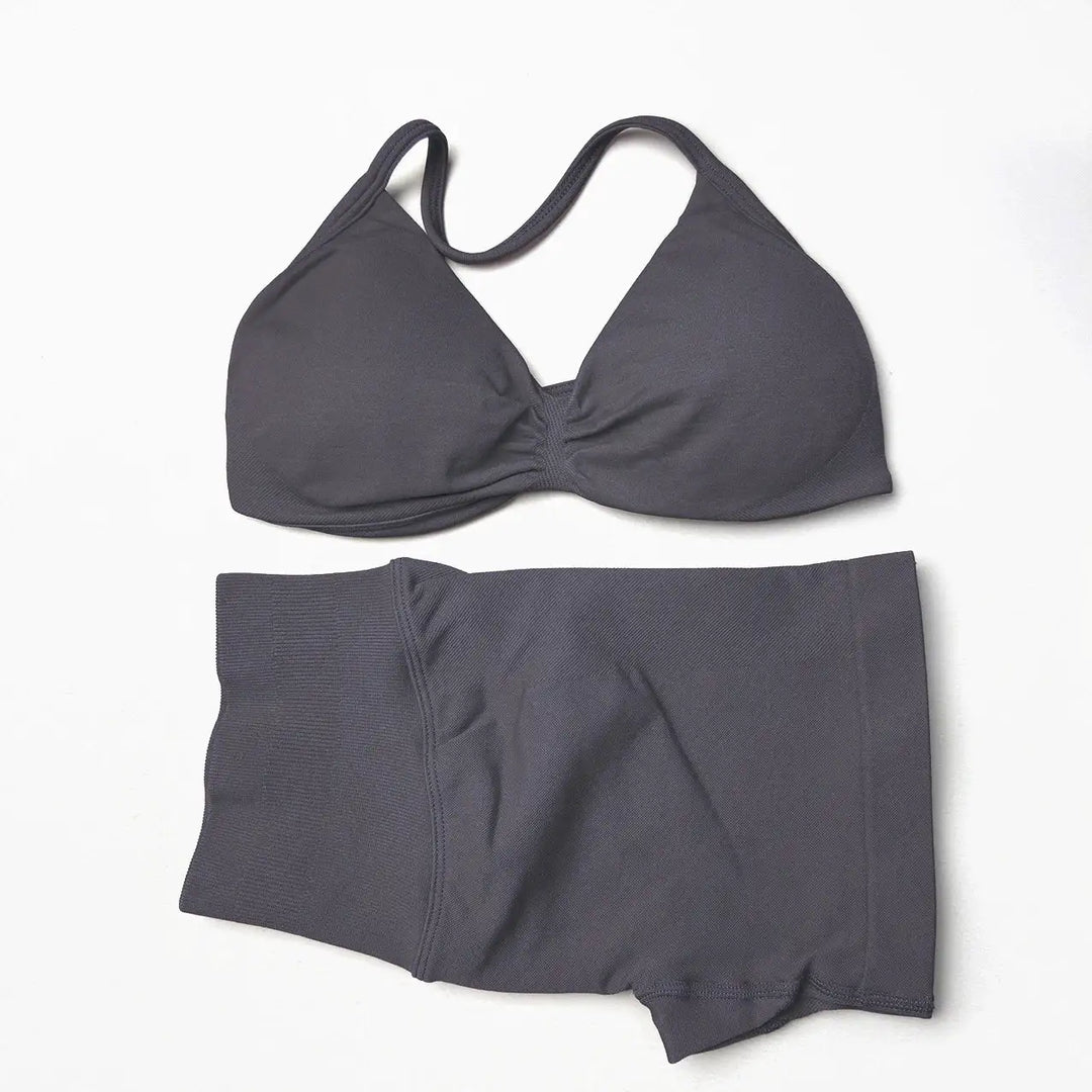 Seamless 2 Pieces Strappy Yoga Halter Bras Sets Scrunch Butt Sports Shorts Quick Dry Backless Gym Crop Tops with Pad Push Up Set