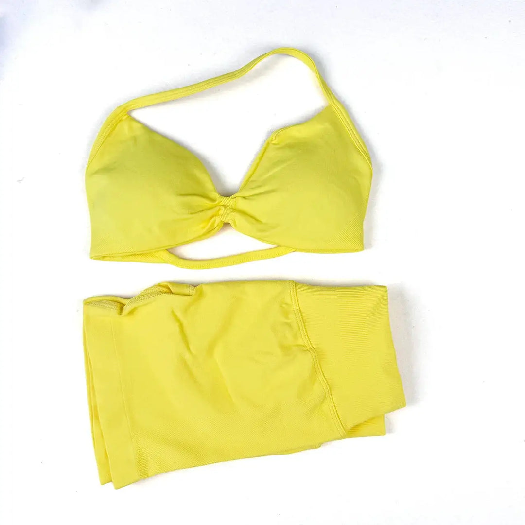 Seamless 2 Pieces Strappy Yoga Halter Bras Sets Scrunch Butt Sports Shorts Quick Dry Backless Gym Crop Tops with Pad Push Up Set