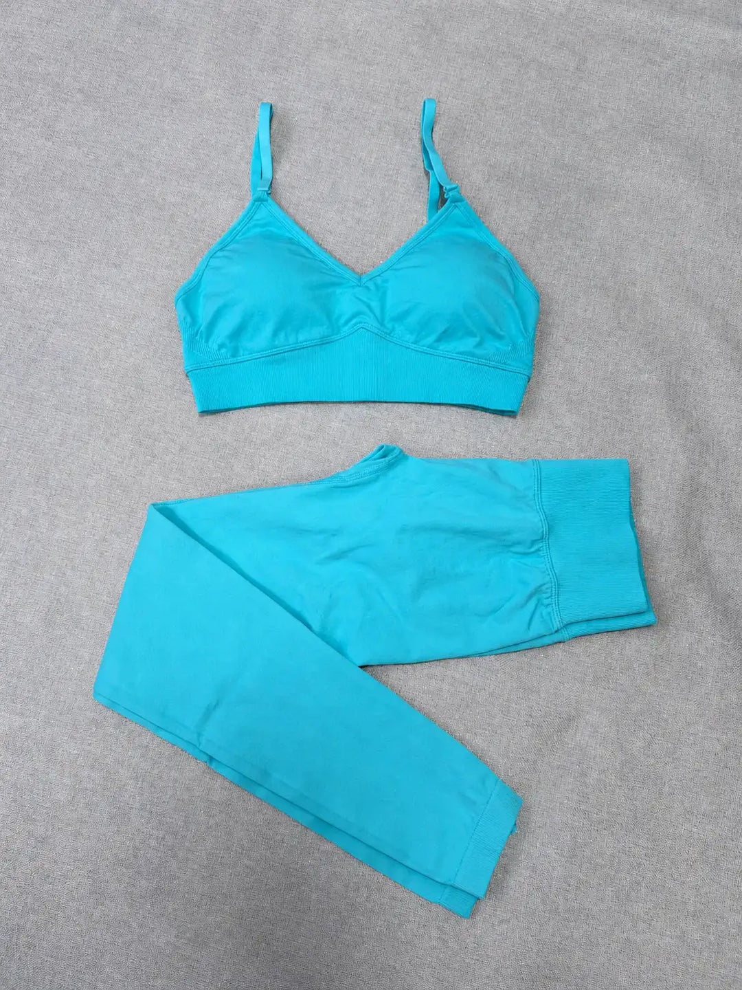 Quick Dry V Neck Sports Bra and Yoga Pants Set for Women, 90% Nylon 10% Spandex Moisture Wicking Two Piece Gym Fitness Workout Outfit, Strappy Crop Top Full Length Activewear for Running Training